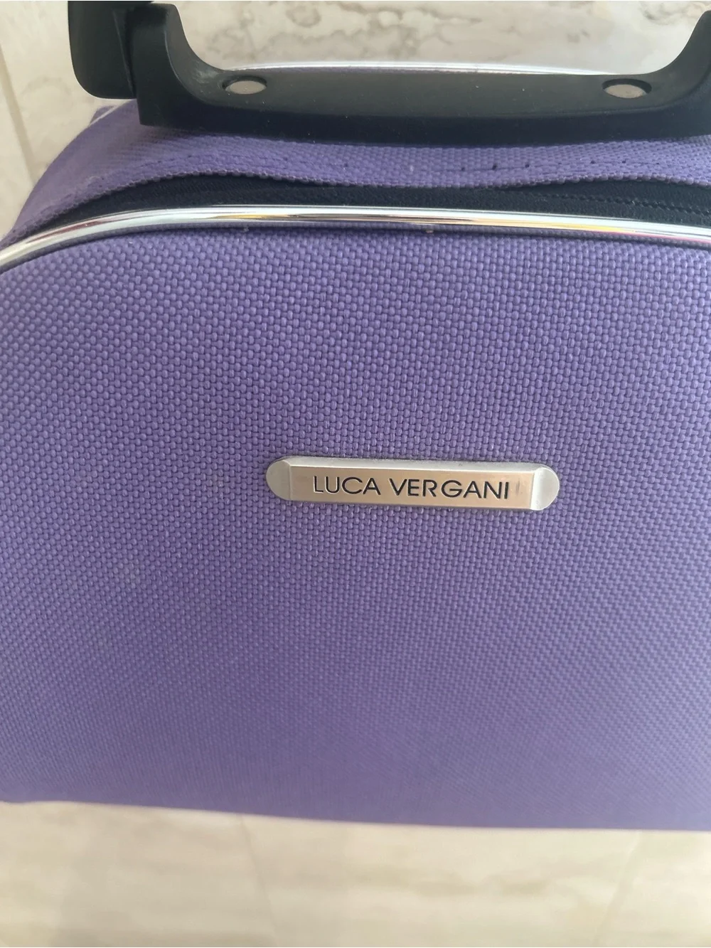 Luca Vergani travel toiletry case w/shoulder strap